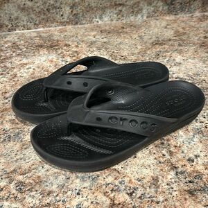 CROCS Unisex Baya II Flip Flops M7 W9 Black